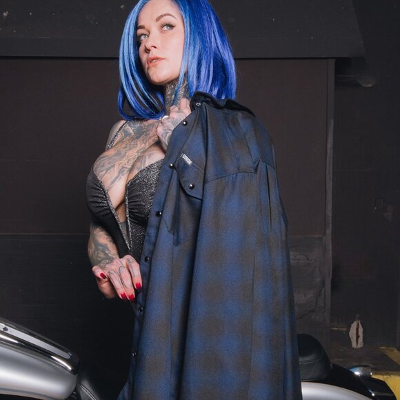 Dixxon Flannel Company: Midnight 10Yr Flannel Shirt, Women's MEDIUM, Inc Tag - Picture 2 of 10